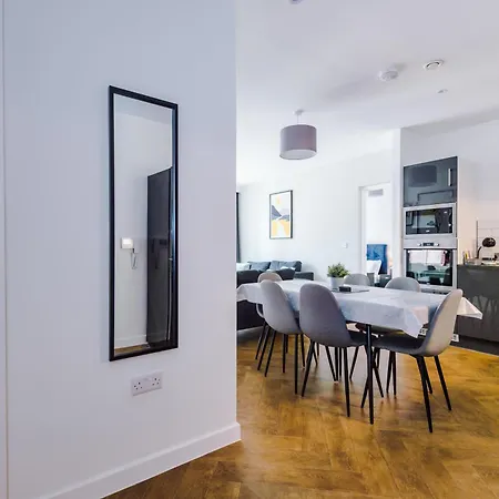 Hilltop Serviced Apartments - Ancoats Manchester Exterior photo