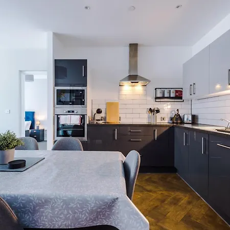 Hilltop Serviced Apartments - Ancoats Manchester Exterior photo