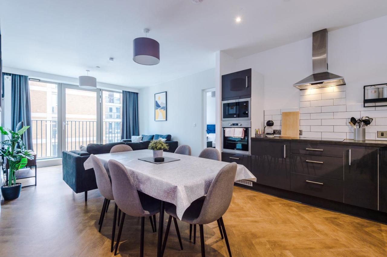 Hilltop Serviced - Ancoats Apartment
